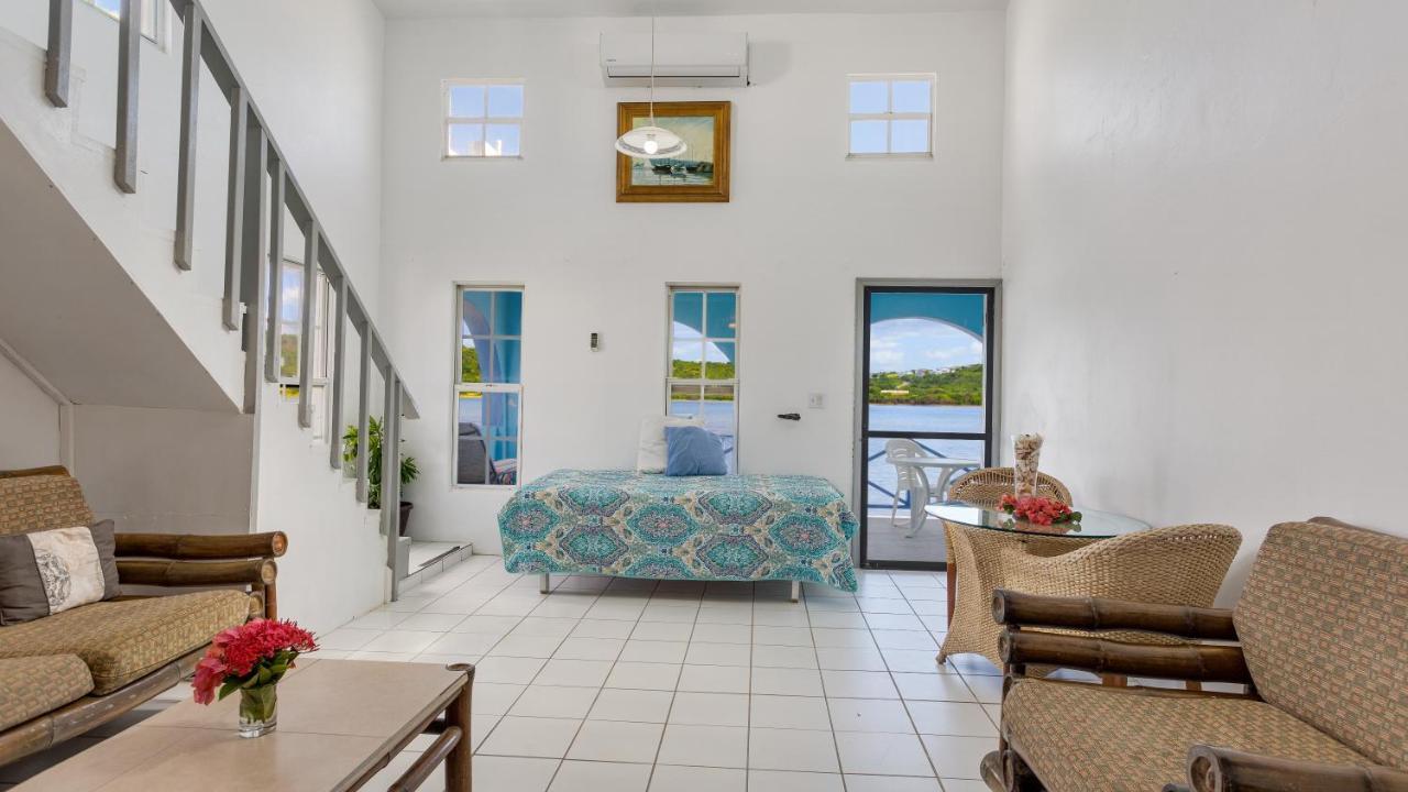 Edwards Guesthouse Sandy Ground Village المظهر الخارجي الصورة