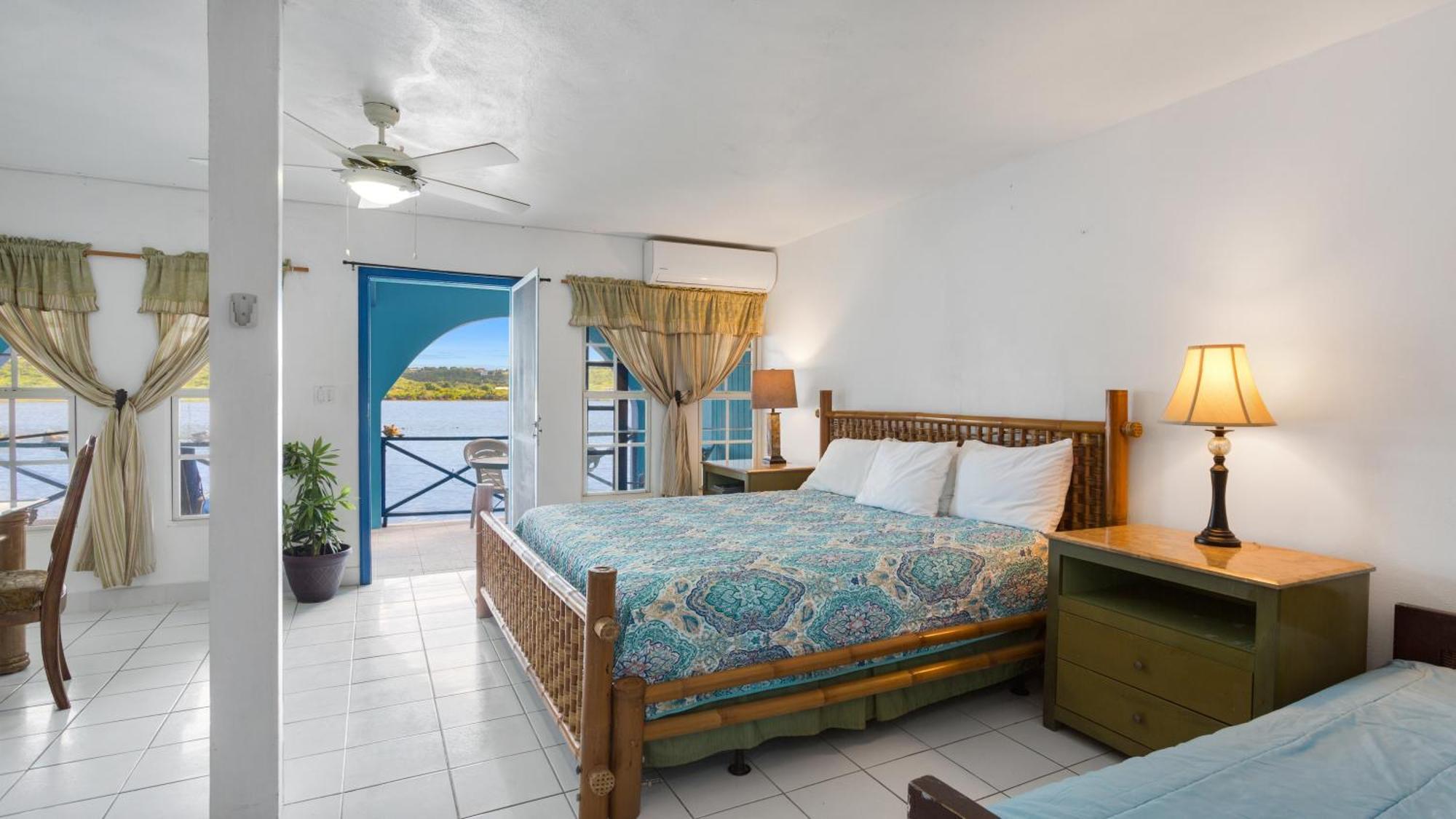 Edwards Guesthouse Sandy Ground Village المظهر الخارجي الصورة